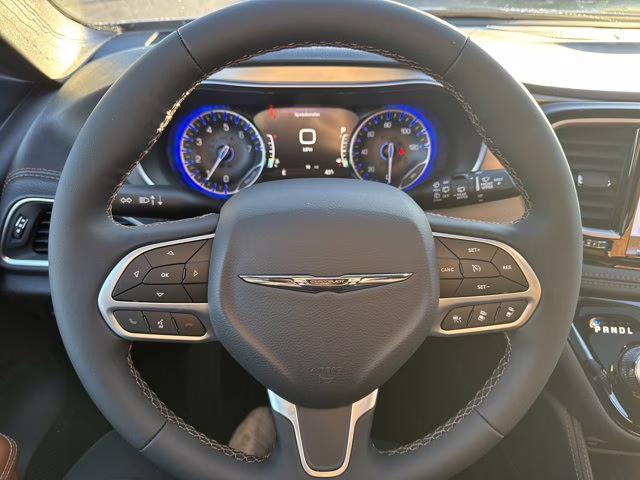 2026 Bright White Clearcoat Chrysler Pacifica Pinnacle FWD Van