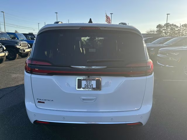 2026 Bright White Clearcoat Chrysler Pacifica Pinnacle FWD Van