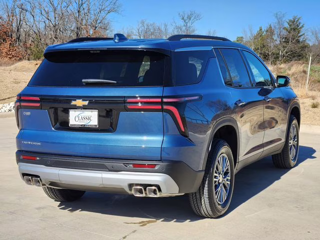 2026 Lakeshore Blue Metallic Chevrolet Traverse LT FWD SUV