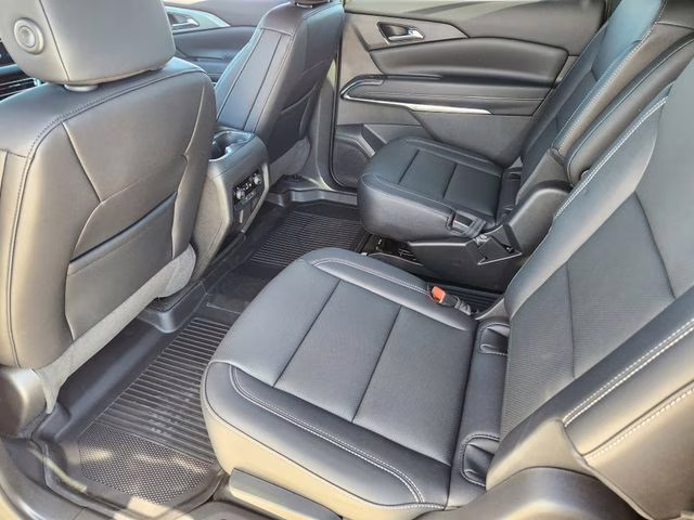 2026 Lakeshore Blue Metallic Chevrolet Traverse LT FWD SUV