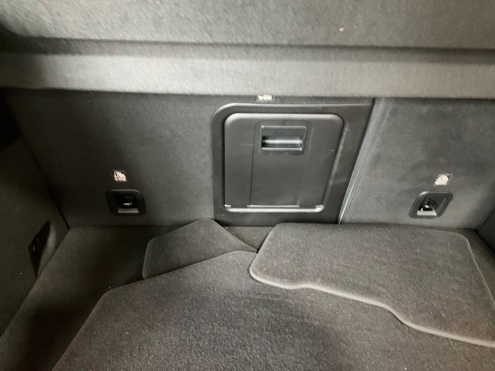 2024 8 Ball Dodge Hornet R/T AWD SUV