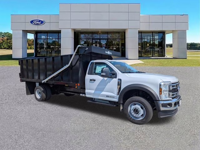 2026 Oxford White Ford Super Duty F-600 DRW XL 4X4 Truck