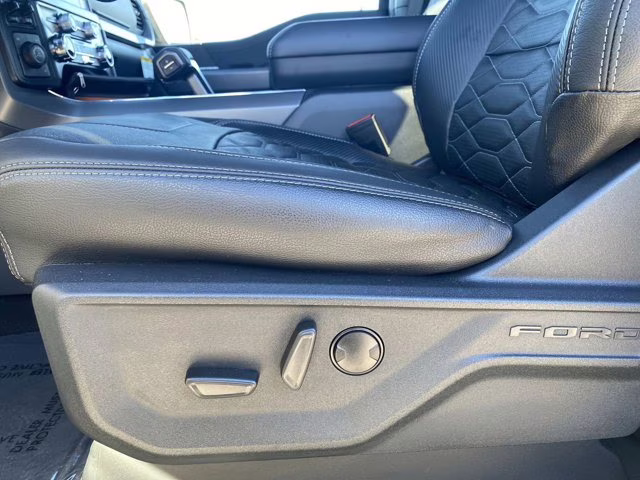 2025 Agate Black Metallic Ford F-150 XLT 4X4 Truck