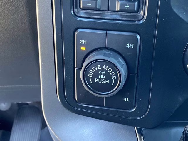 2025 Agate Black Metallic Ford F-150 XLT 4X4 Truck