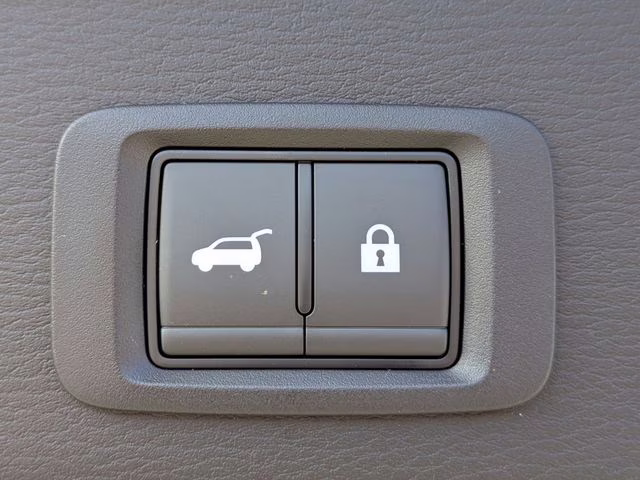 2026 Cosmic Blue Metallic Mitsubishi Outlander SE FWD SUV