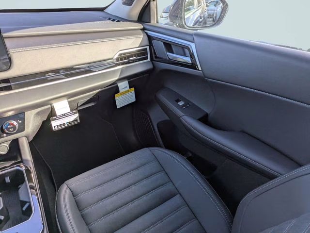 2026 Cosmic Blue Metallic Mitsubishi Outlander SE FWD SUV