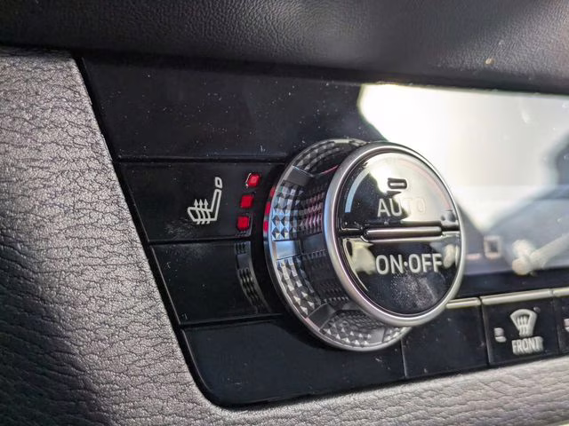 2026 Cosmic Blue Metallic Mitsubishi Outlander SE FWD SUV