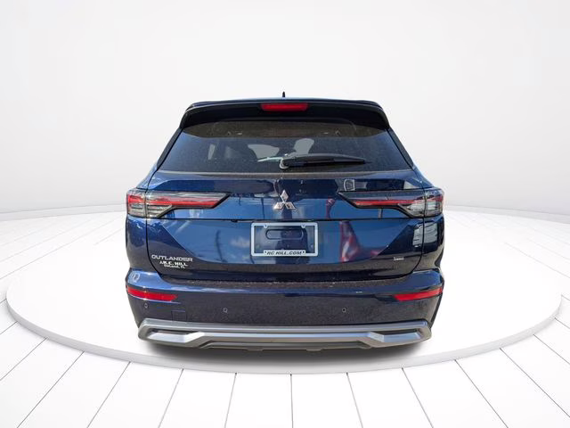 2026 Cosmic Blue Metallic Mitsubishi Outlander SE FWD SUV