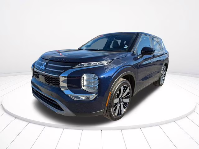 2026 Cosmic Blue Metallic Mitsubishi Outlander SE FWD SUV