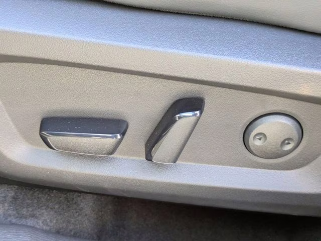 2026 Black Diamond Mitsubishi Outlander SE FWD SUV