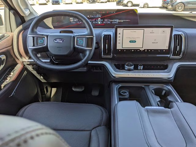 2026 Star White Metallic Tri-Coat Ford Expedition Max Platinum 4X4 SUV