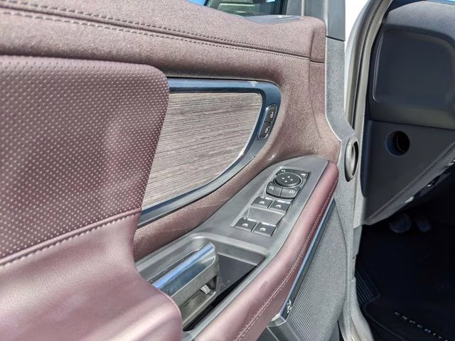 2026 Star White Metallic Tri-Coat Ford Expedition Max Platinum 4X4 SUV