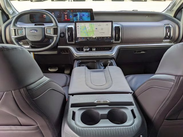 2026 Star White Metallic Tri-Coat Ford Expedition Max Platinum 4X4 SUV