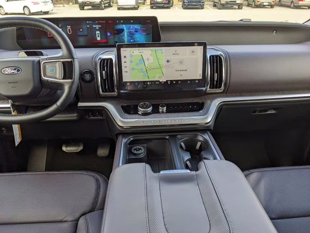 2026 Star White Metallic Tri-Coat Ford Expedition Max Platinum 4X4 SUV