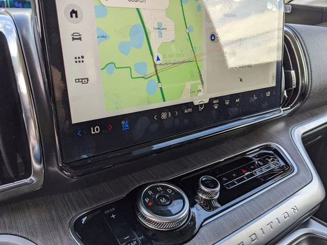 2026 Star White Metallic Tri-Coat Ford Expedition Max Platinum 4X4 SUV