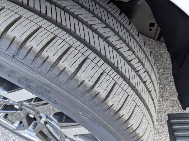 2026 Star White Metallic Tri-Coat Ford Expedition Max Platinum 4X4 SUV