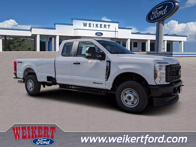 2026 Oxford White Ford Super Duty F-250 SRW XL 4X4 Truck