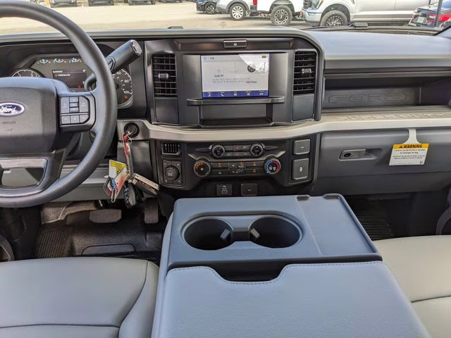 2026 Oxford White Ford Super Duty F-250 SRW XL 4X4 Truck