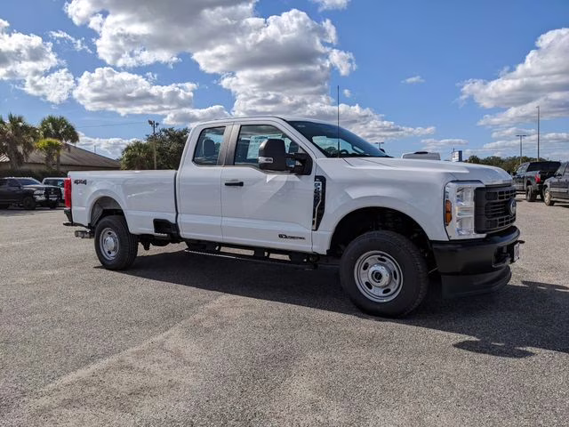 2026 Oxford White Ford Super Duty F-250 SRW XL 4X4 Truck