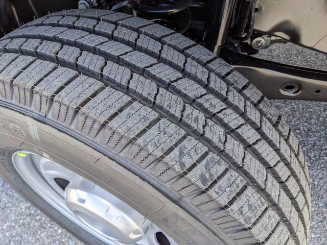 2026 Oxford White Ford Super Duty F-250 SRW XL 4X4 Truck