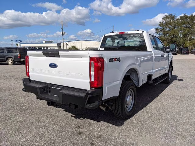 2026 Oxford White Ford Super Duty F-250 SRW XL 4X4 Truck