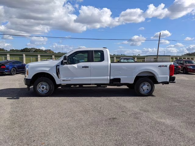 2026 Oxford White Ford Super Duty F-250 SRW XL 4X4 Truck