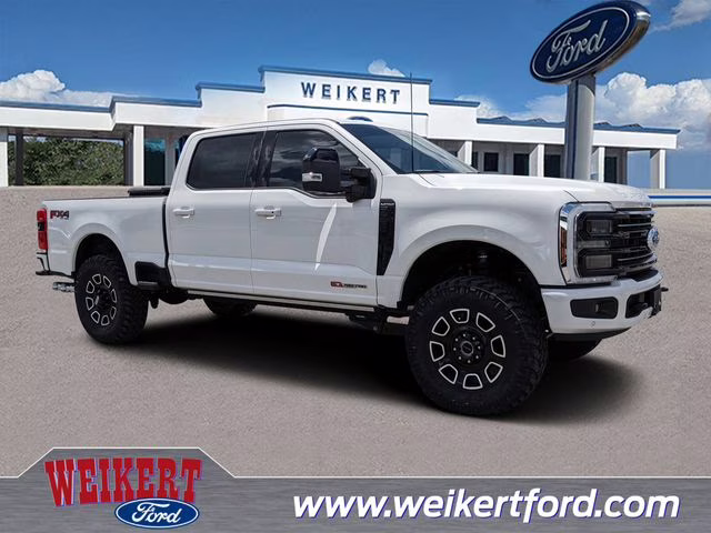 2026 Star White Metallic Tri-Coat Ford Super Duty F-350 SRW Platinum 4X4 Truck