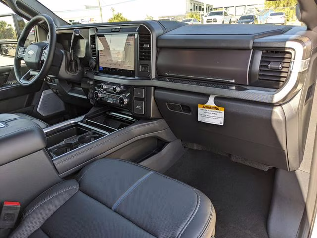 2026 Star White Metallic Tri-Coat Ford Super Duty F-350 SRW Platinum 4X4 Truck