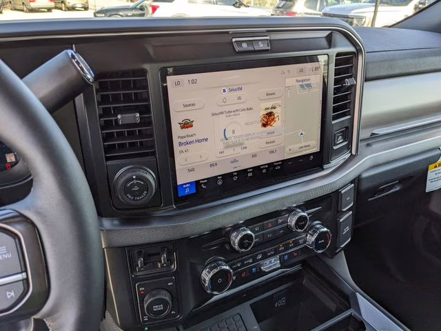 2026 Star White Metallic Tri-Coat Ford Super Duty F-350 SRW Platinum 4X4 Truck