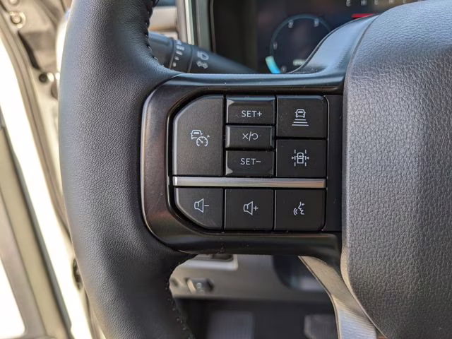 2026 Star White Metallic Tri-Coat Ford Super Duty F-350 SRW Platinum 4X4 Truck