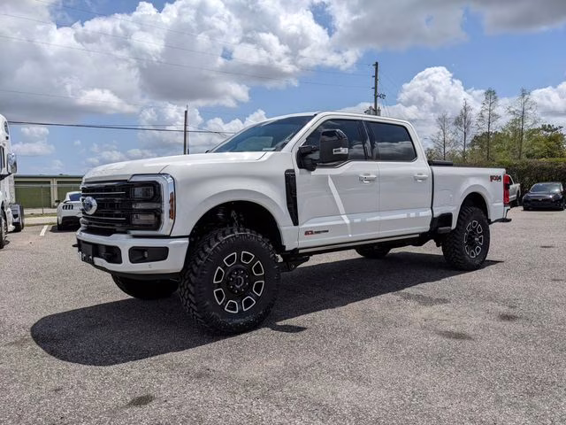 2026 Star White Metallic Tri-Coat Ford Super Duty F-350 SRW Platinum 4X4 Truck