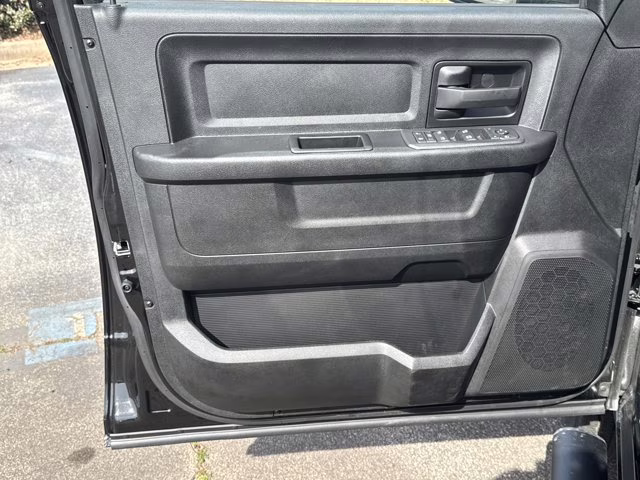 2026 Diamond Black Crystal Pearlcoat Ram 2500 Tradesman 4X4 Truck