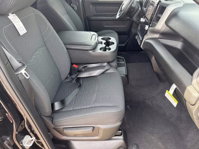 2026 Diamond Black Crystal Pearlcoat Ram 2500 Tradesman 4X4 Truck