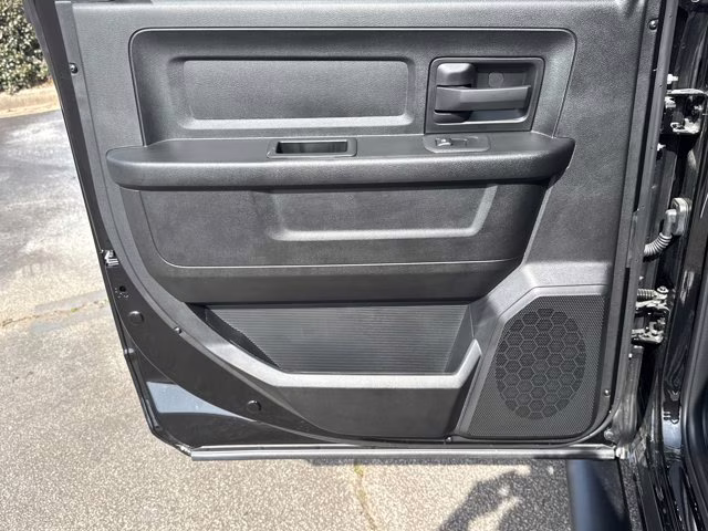 2026 Diamond Black Crystal Pearlcoat Ram 2500 Tradesman 4X4 Truck