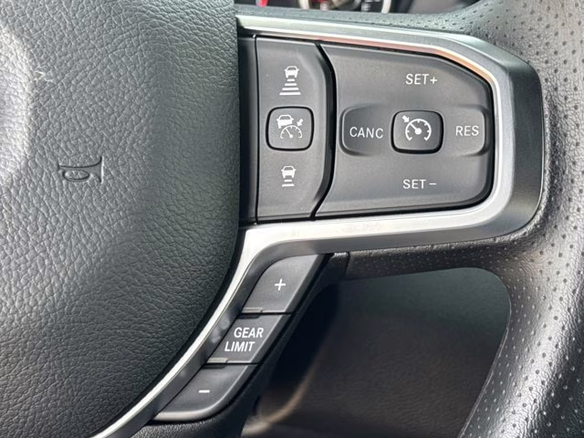 2026 Diamond Black Crystal Pearlcoat Ram 2500 Tradesman 4X4 Truck