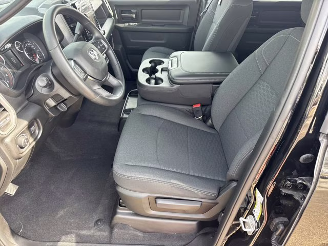 2026 Diamond Black Crystal Pearlcoat Ram 2500 Tradesman 4X4 Truck