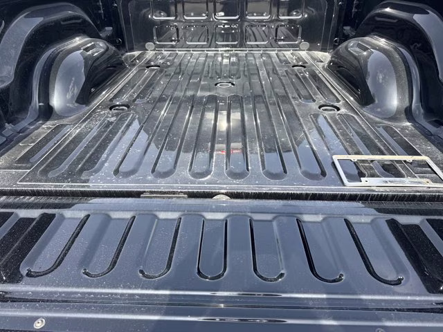 2026 Diamond Black Crystal Pearlcoat Ram 2500 Tradesman 4X4 Truck