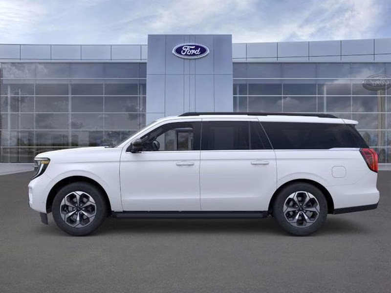 2026 Star White Metallic Tri-Coat Ford Expedition Max Active RWD SUV