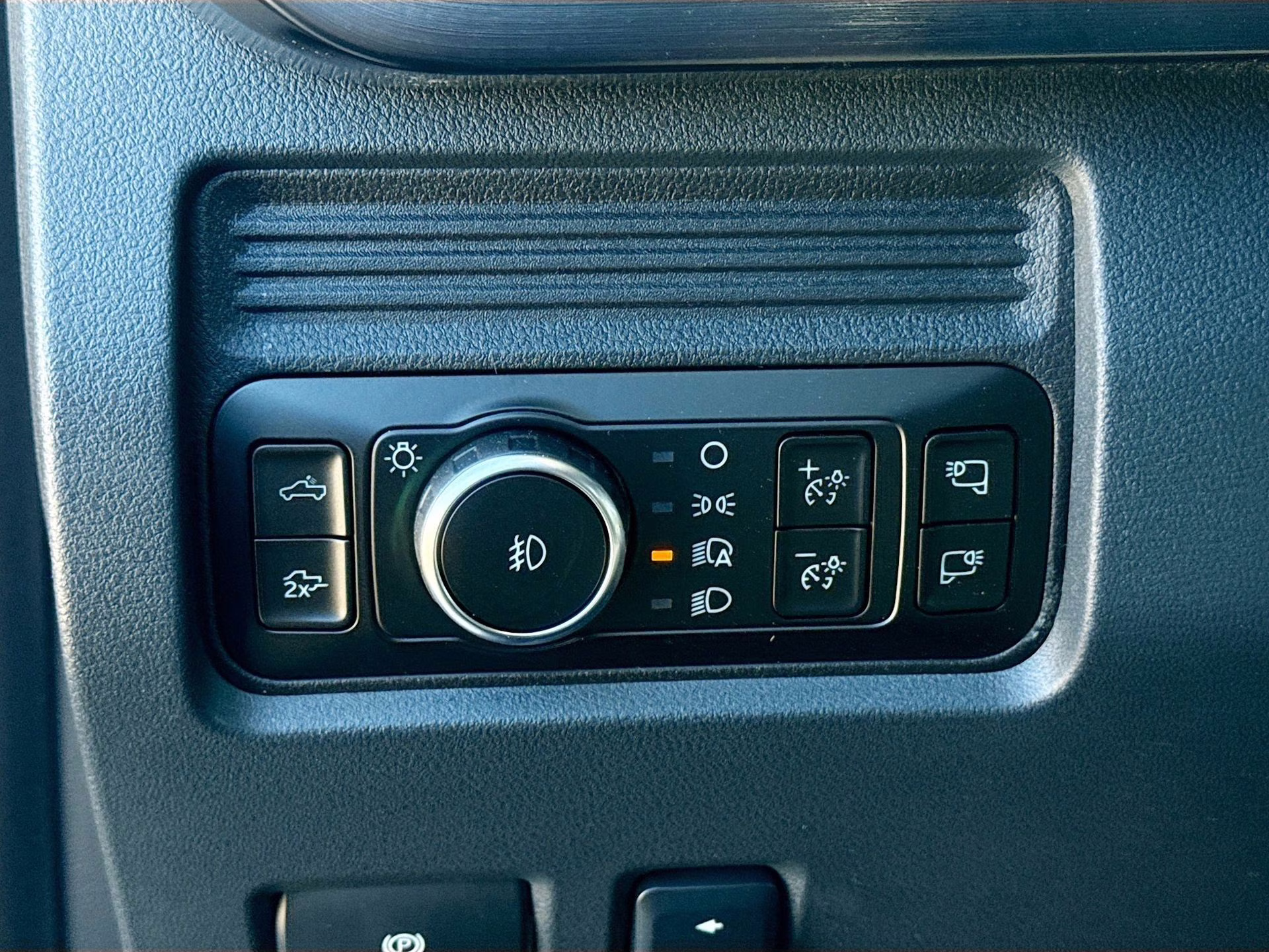 2026 Glacier Gray Metallic Tri-Coat Ford Super Duty F-250 SRW Lariat 4X4 Truck