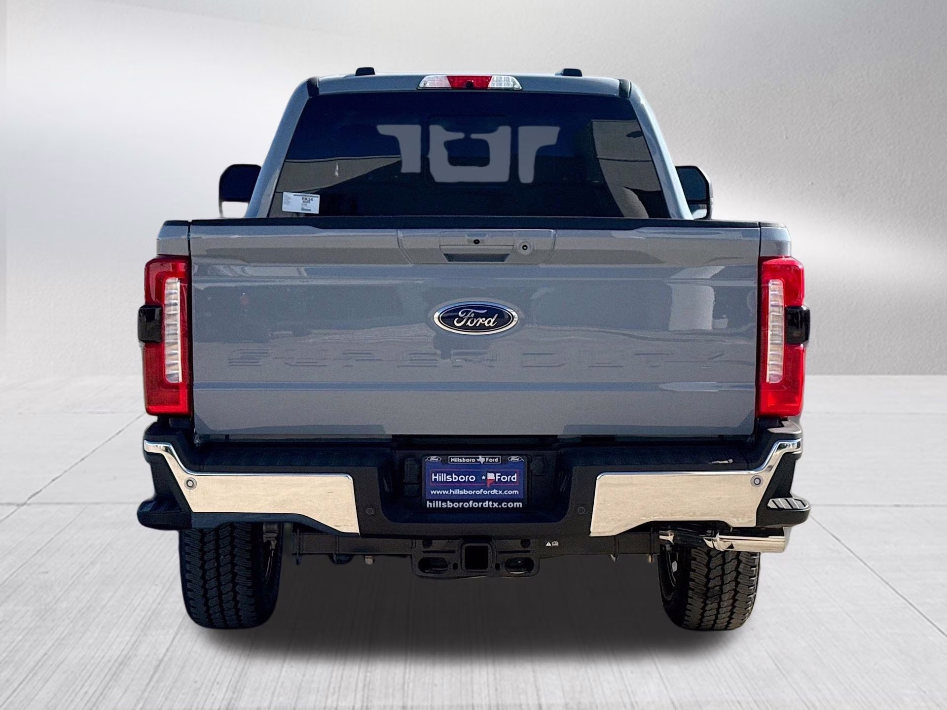 2026 Glacier Gray Metallic Tri-Coat Ford Super Duty F-250 SRW Lariat 4X4 Truck