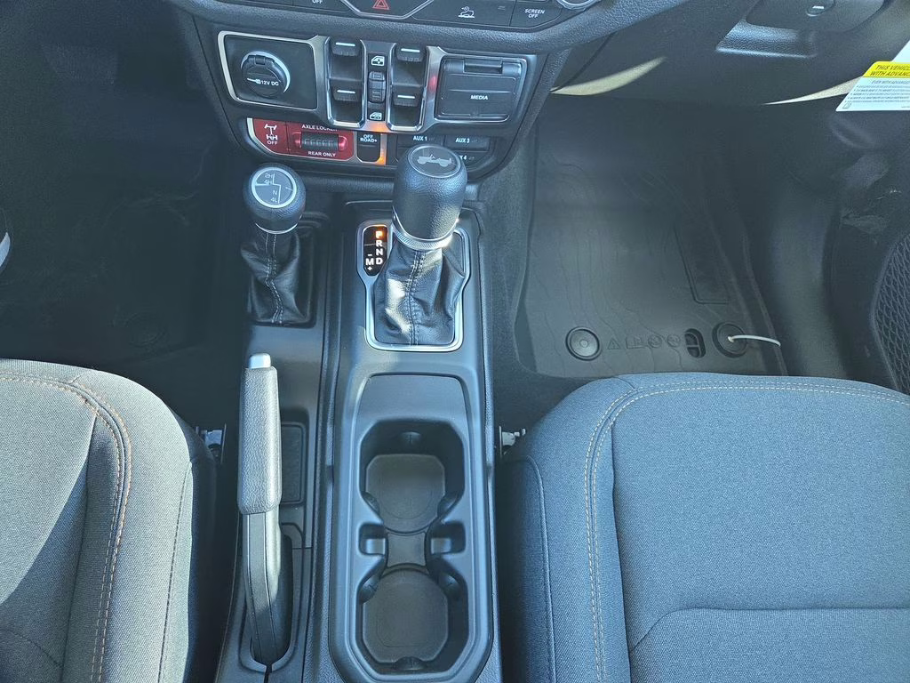 2026 granite crystal metallic clearcoat Jeep Wrangler Willys 4X4 SUV