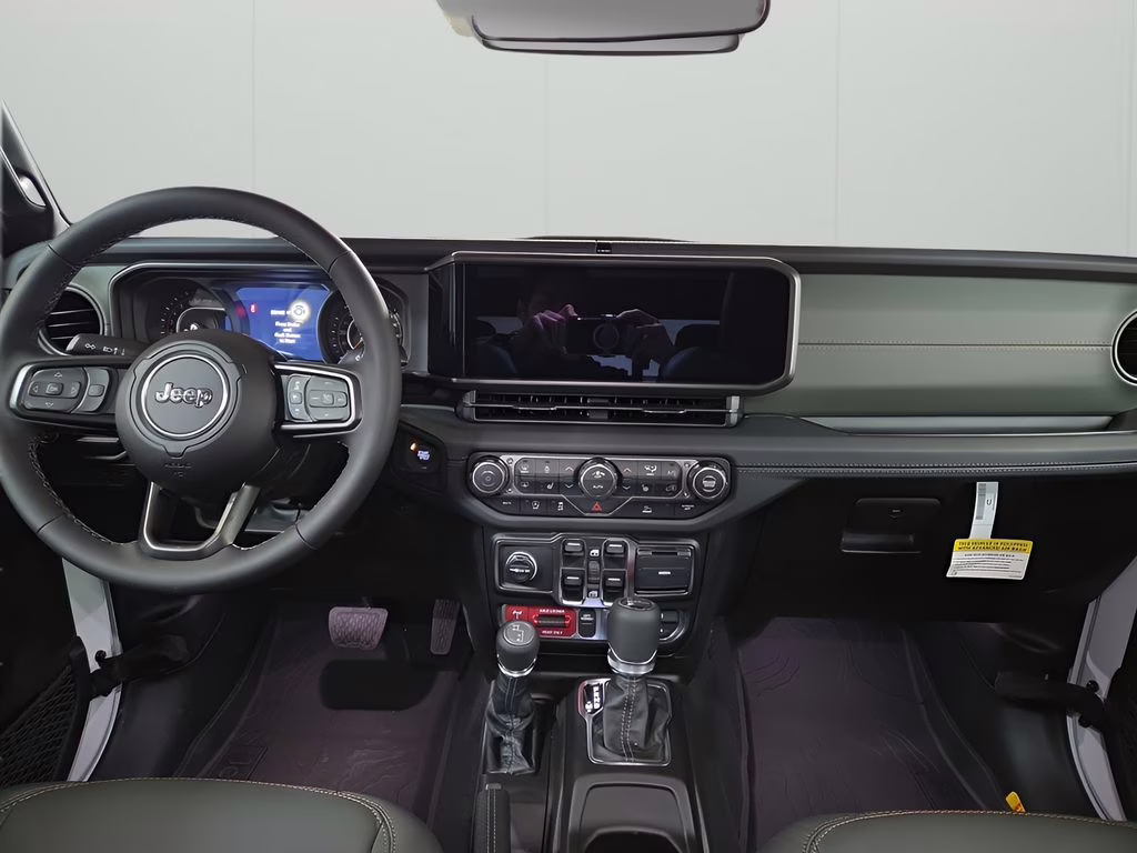 2026 bright white clearcoat Jeep Gladiator Mojave 4X4 Truck