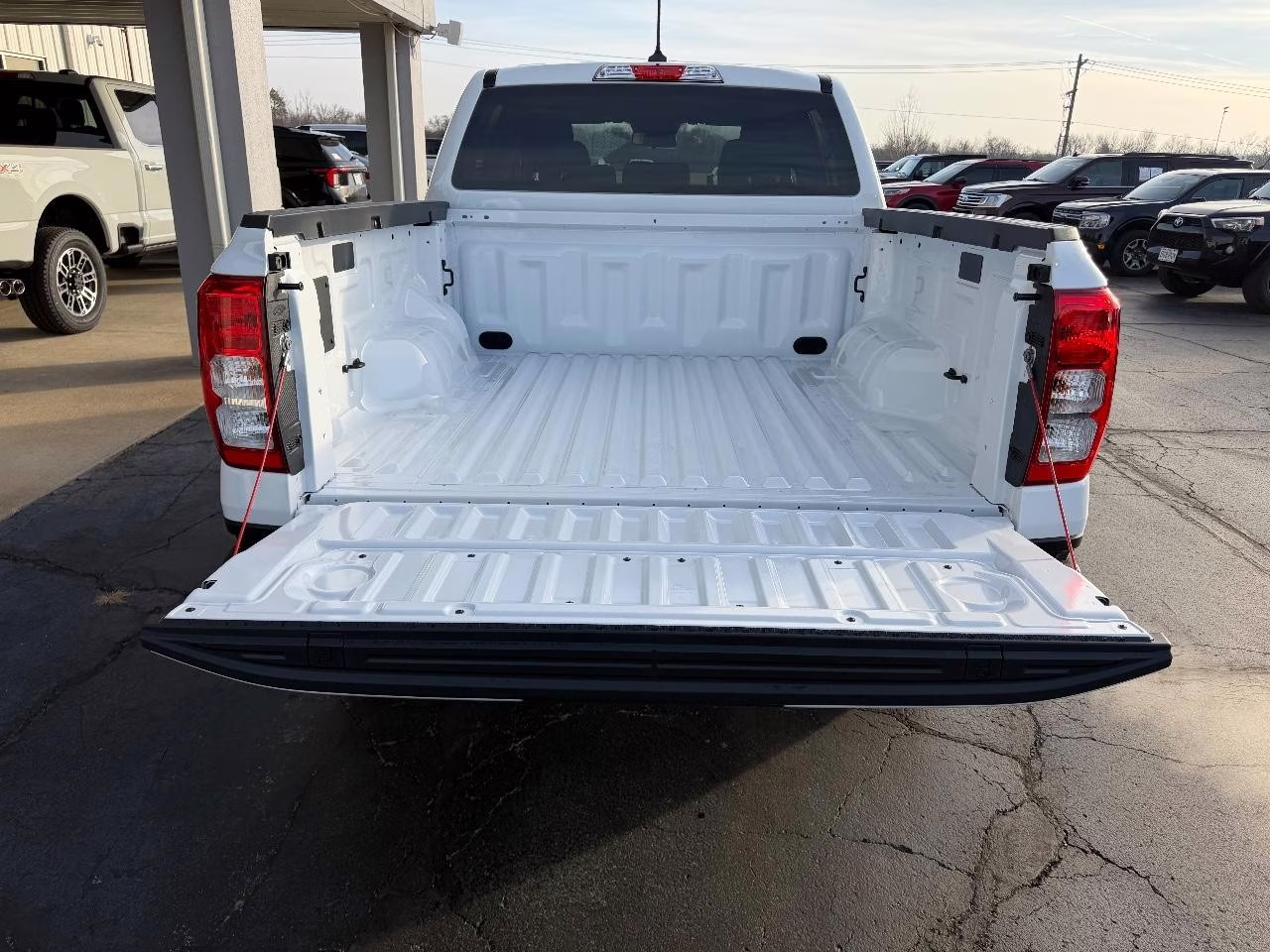 2025 Oxford White Ford Ranger XL 4X4 Truck