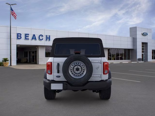 2025 Oxford White Ford Bronco Base 4X4 SUV