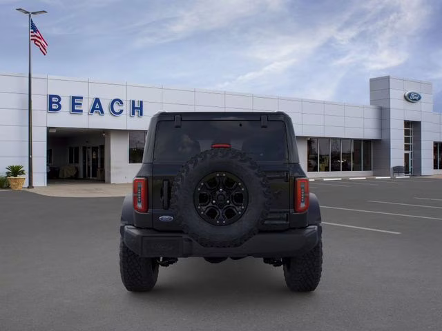 2025 Shadow Black Ford Bronco Outer Banks 4X4 SUV