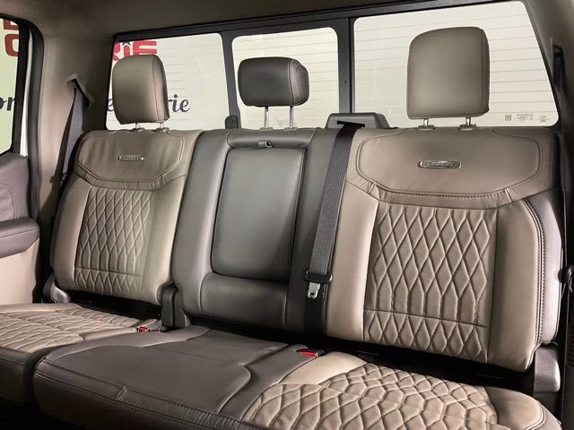 2026 White Metallic Ford Super Duty F-350 SRW Platinum 4X4 Truck