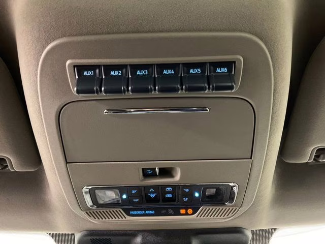 2026 White Metallic Ford Super Duty F-350 SRW Platinum 4X4 Truck