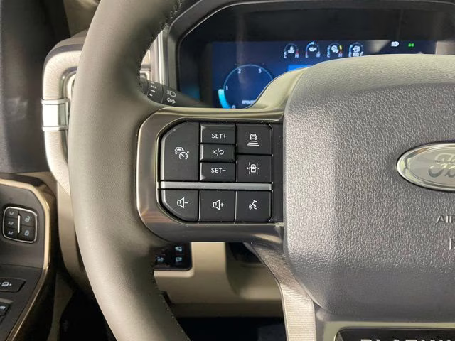 2026 White Metallic Ford Super Duty F-350 SRW Platinum 4X4 Truck