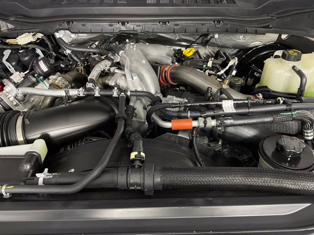 2026 White Metallic Ford Super Duty F-350 SRW Platinum 4X4 Truck