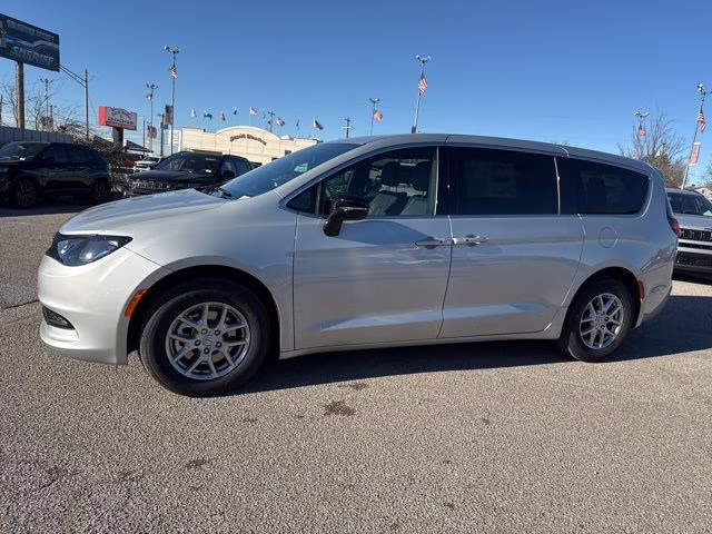 2026 Silver Mist Clearcoat Chrysler Voyager LX FWD Van